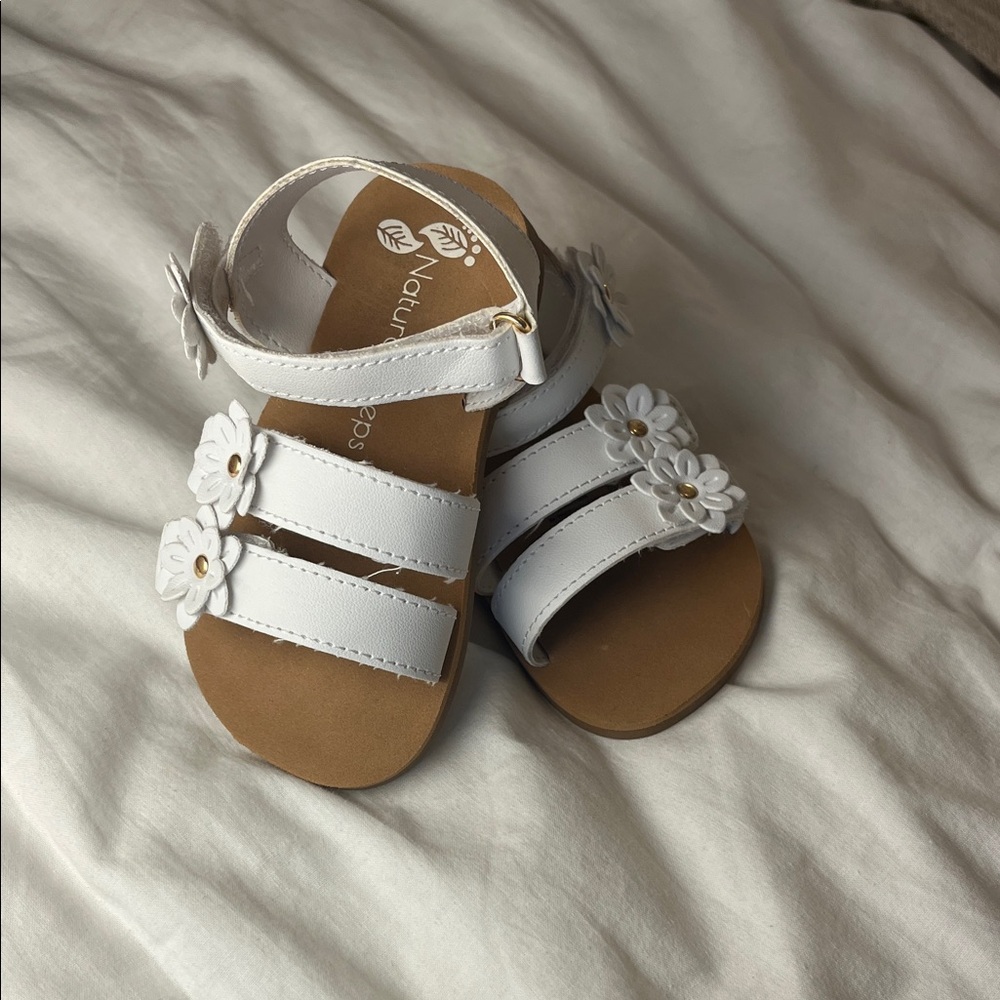 Natural Steps White Floral Kids Sandals
